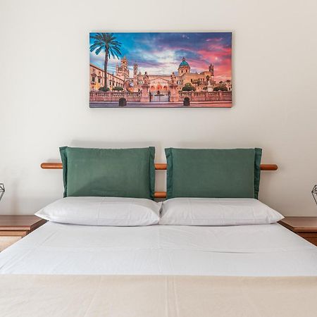 I Mori-Holiday Apartment Palermo Exterior photo