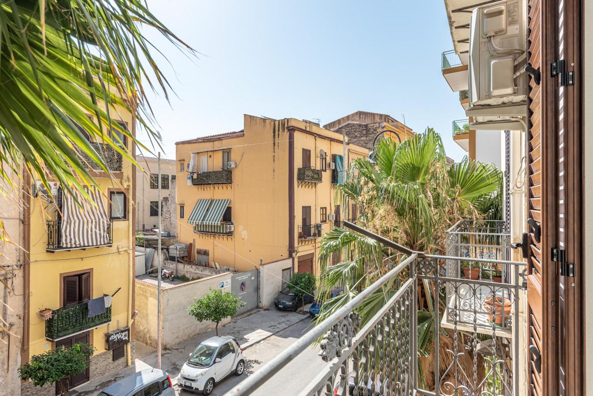 I Mori-Holiday Apartment Palermo Exterior photo
